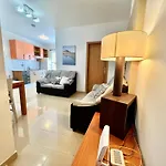 Alcamar Habitación Privada Con Baño Compartido Cerca Al Mar! Quarto em Acomodações Particulares