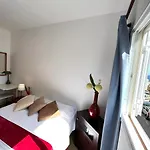 Quarto em Acomodações Particulares Alcamar Habitación Privada Con Baño Compartido Cerca Al Mar!
