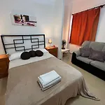 Alcamar Habitación Privada Con Baño Compartido Cerca Al Mar! Quarto em Acomodações Particulares