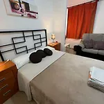 Alcamar Habitación Privada Con Baño Compartido Cerca Al Mar! Quarto em Acomodações Particulares Alcalá la Real