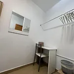 Alcamar Habitación Privada Con Baño Compartido Cerca Al Mar! Quarto em Acomodações Particulares *