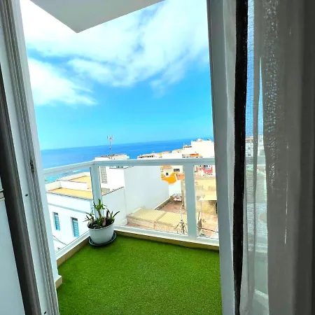 Alcamar Privada Con Bano Compartido Cerca Al Mar!