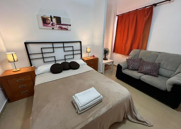 Alquiler De Privada Con Bano Compartido Cerca Al Mar! Privatunterkunft